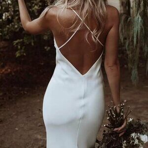 ClassicBoho V-Neck Wedding Dress mermaid bottom with string straps SIZE 6